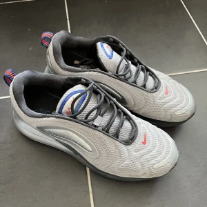 Nike air Max 720 space flight - Väldigt bra skick , 