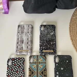 iPhone xs ideal of Sweden skal - Säljer mina fina ideal of Sweden skal som är i nyskick! Säljer pga ny mobil  10kr styck eller alla för 30!  Vid snabb affär kan priset diskuteras