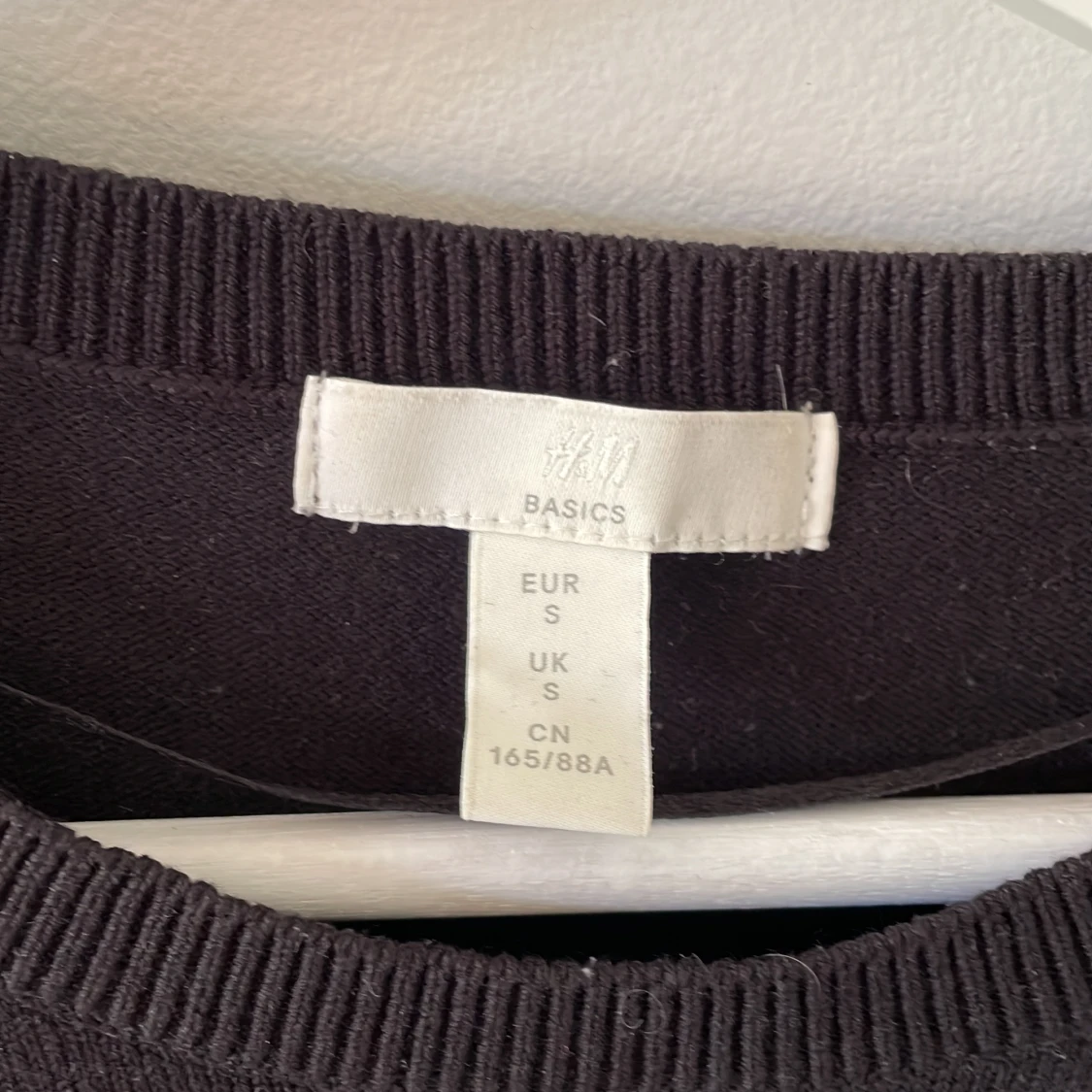 Basic svart tröja  - 90