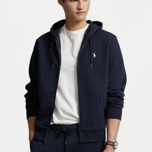 Polo kofta blå  - Helt ny säljer den för att den inte passar längre 