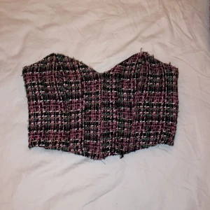 Korsett - Korsett topp från zara i storlek S, använd 3-4 gånger och jätte bra skick! 