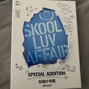 skool luv affair special addition - skool luv affair (special addition) innehåll: fotobok, random photocard och tre cd skivor! saknar: poster! skriv om intresserad🤍