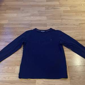 Tröja från Tommy hilfiger storlek 164