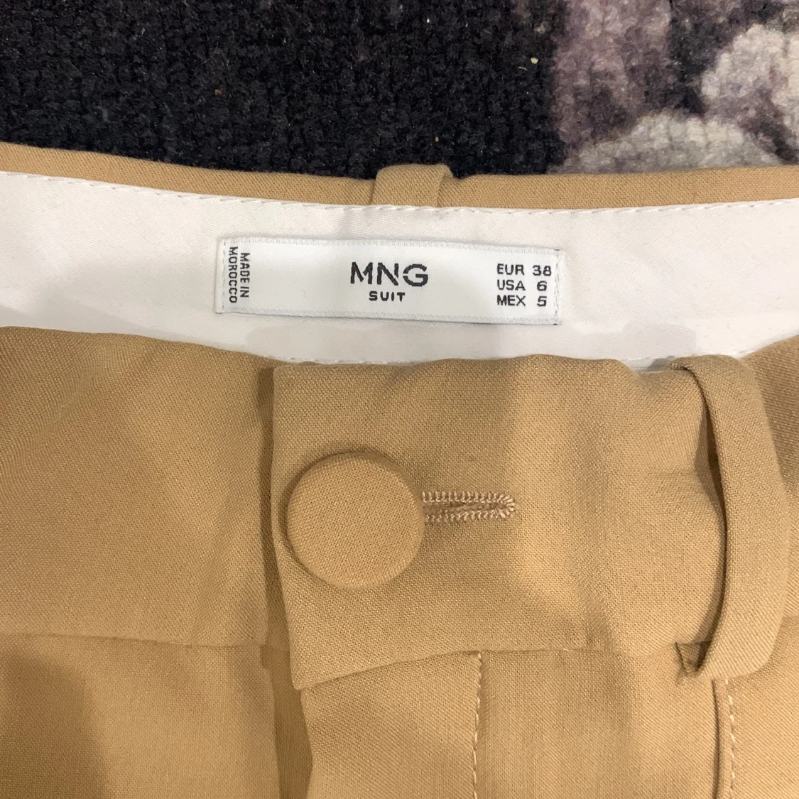 MNG kaki kostymbyxor  - 90