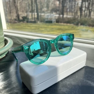 Solglasögon Chimi - Solglasögon från Chimi. Endast använda två gånger då de är lite för stora för mig (jag har väldigt litet huvud som referens☺️) 