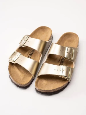Birkenstock  - Oanvända Birkenstock Boston i superfin guld färg. Enbart testade. Strl 40 normal ❤️ nypris: 890 kr 