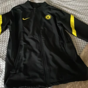 Chelsea Fc dress - Bra skick. Knappt använd. Storlek M på båda plaggen.