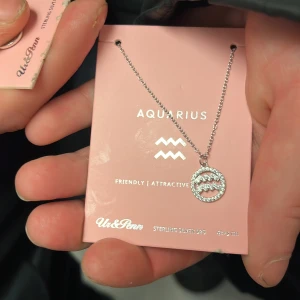 Stjärntecken halsban  - Äkta silver kostar 300 orginal pris vattenman passar till allt 