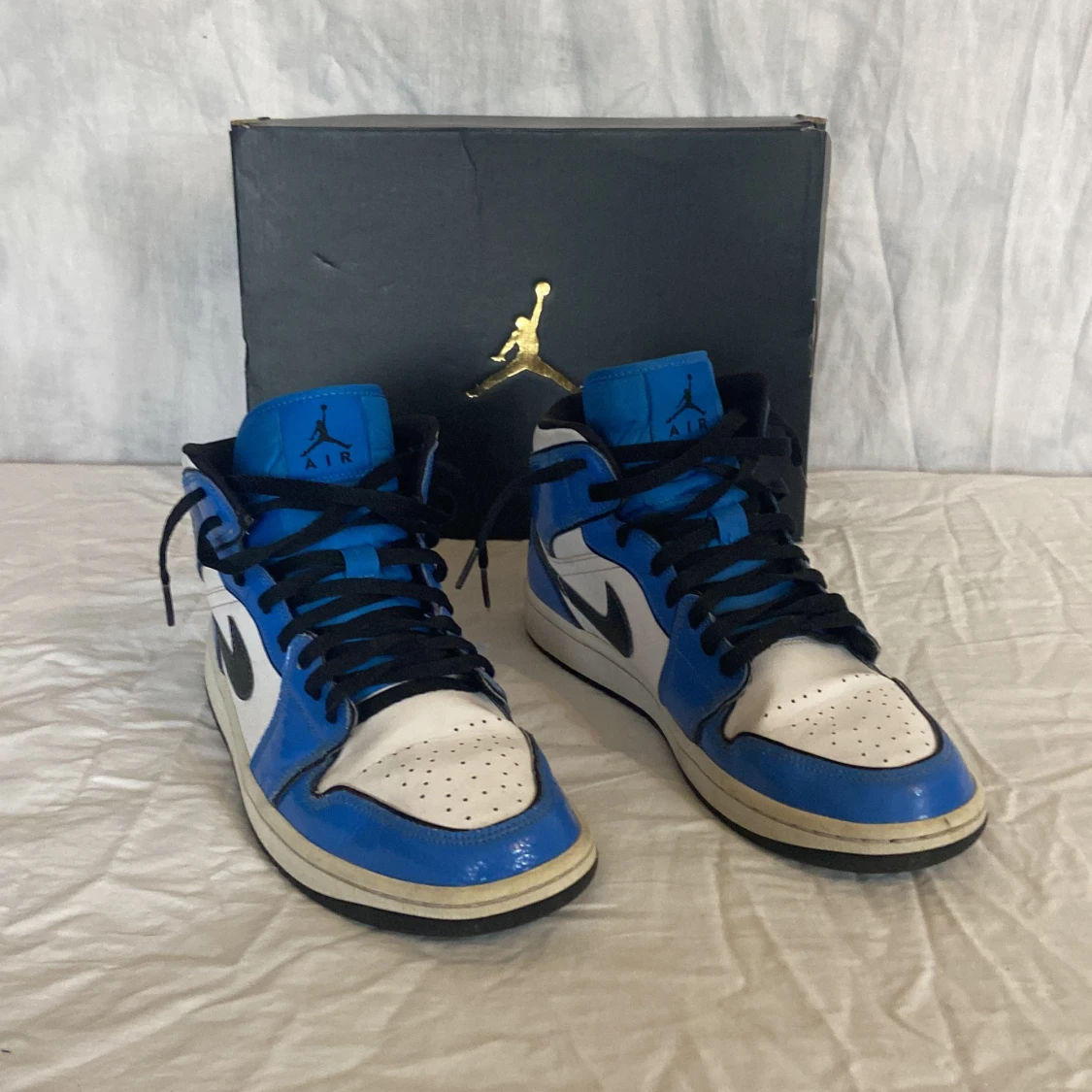 Air Jordan 1 mid SE
