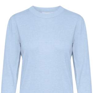 Säljer denna ljusblåa stickade tröjan, (dom två andra bilderna är inte mina)💗💗 säljer då den inte kommer till användning.  Nypris 349kr💗💗 säljer för 200kr + frakt