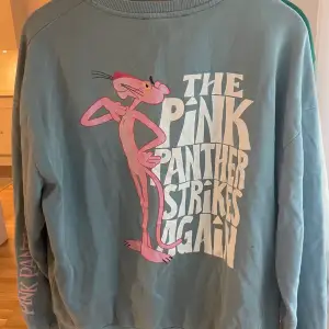 Sweatshirt i bra skick, storlek S (den är mer en storlek M)