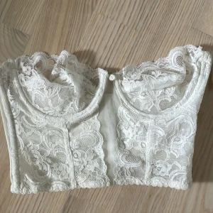 Korset - vintage korset i spets🤍✨