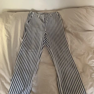 Randiga kostymbyxor - Superfina randiga kostymbyxor från Stockholm Bra skick!