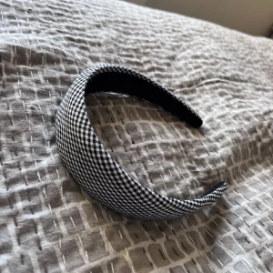 Diadem - Skitfint diadem! Helt oanvänt💕