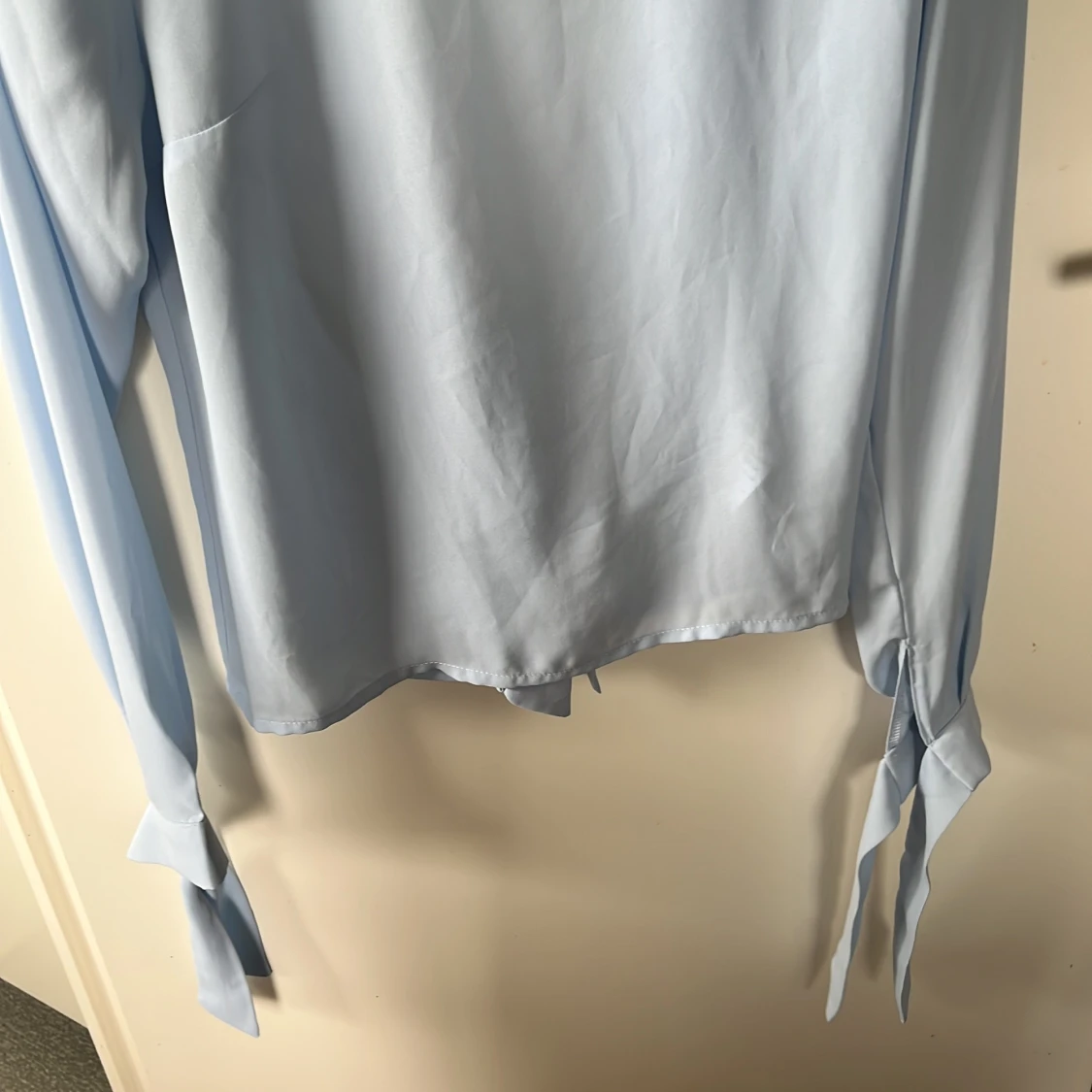 Gullig blå blus  - 91