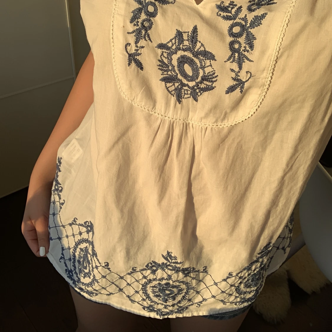 Supersöt topp med puffärmar! - 90