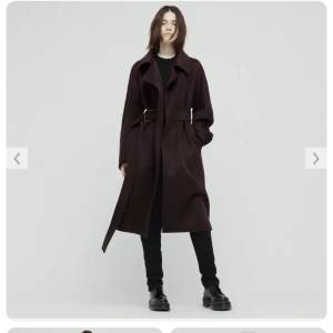 Jil Sander × uniqlo +J Trench Coat Cashmere blend wrap long coat  Str L Nyskick, inte användt då den är för stor och jag var för sen med att skicka i retur Farj sort - inte brun som på bilden   