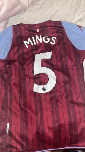 Träningströja - Riktig Aston Villa tröja.  Tyrone Mings 21/22 