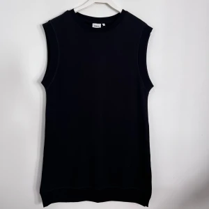 Klänning  - Ärmlös sweatshirtklänning ny