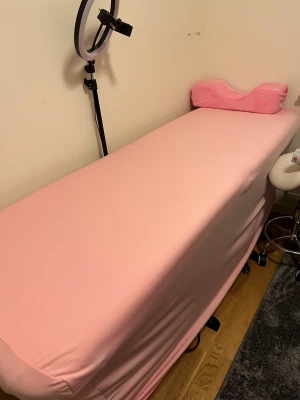 Franssäng/Massagebänk/Stol/Lampa - Allt för 3200 kr pris kan diskuteras vid snabbaffär redo för upphämtning i stockholm 