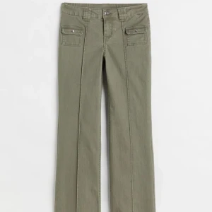 Hm jeans - Säljer pga ingen användning. Jättefint skick använd 2 gånger