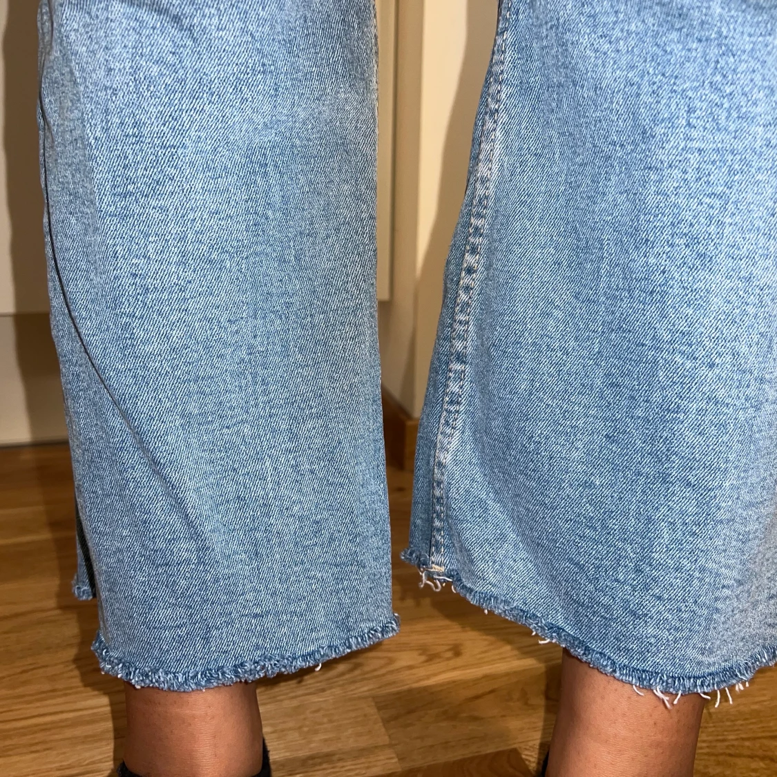 Utsvängda ankel jeans - 91