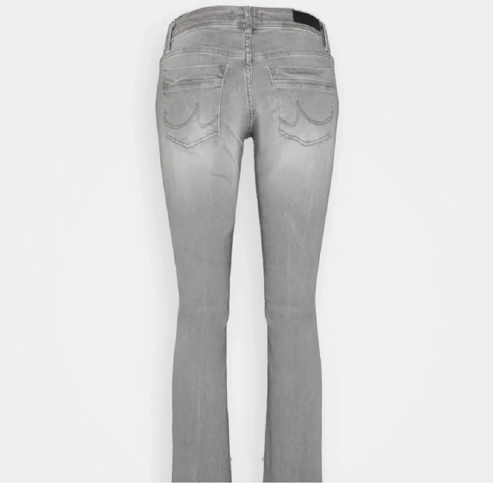 Intressekoll på mina ltb jeans! Sparsamt använda och säljer då dem inte kommer till användning!. Jeans & Byxor.