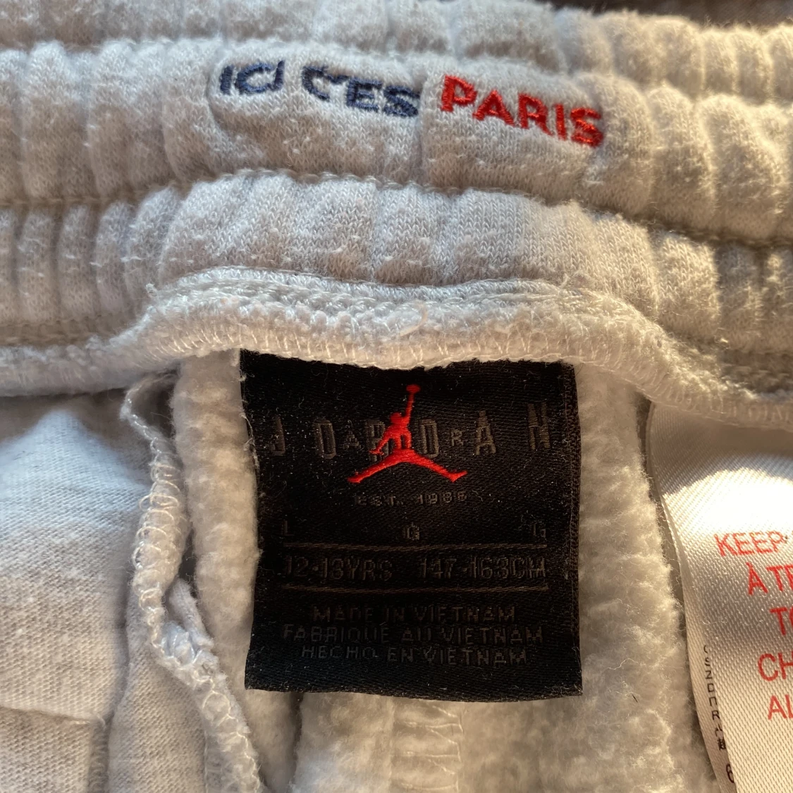 Ljusgråa psg byxor - 91