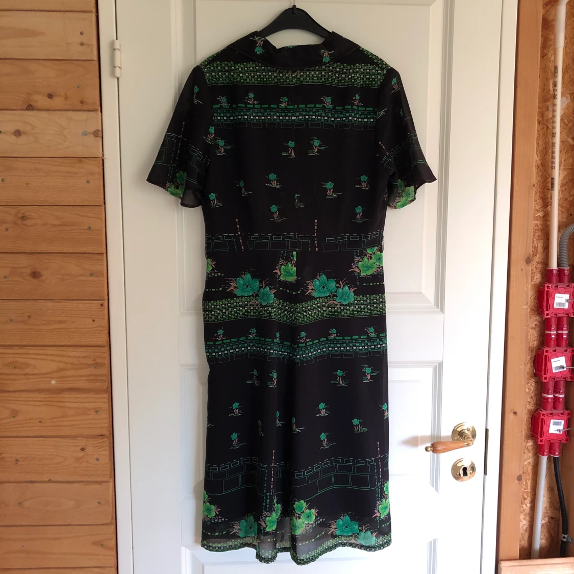 retro klänning med blomdetaljer - 90