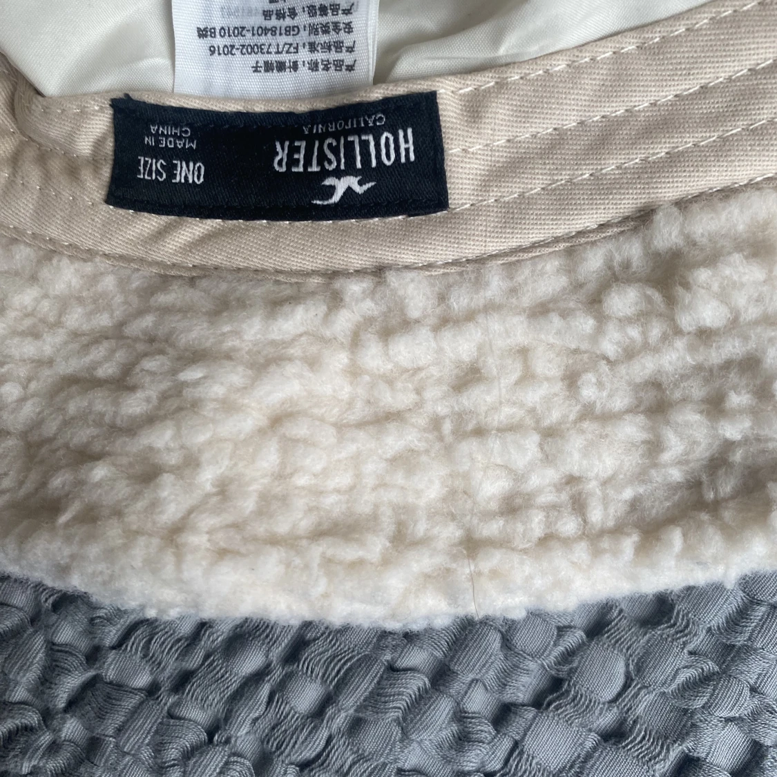 Hollister buckethat - 91