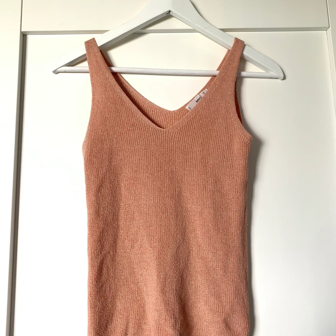 Glittrigt linne Mango