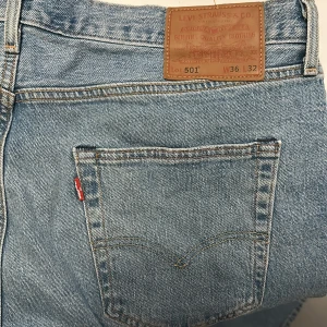 Levis jeans  - Helt nya aldrig använda