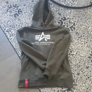 Hoddie - Alpha industries goodie strl M Fint skick