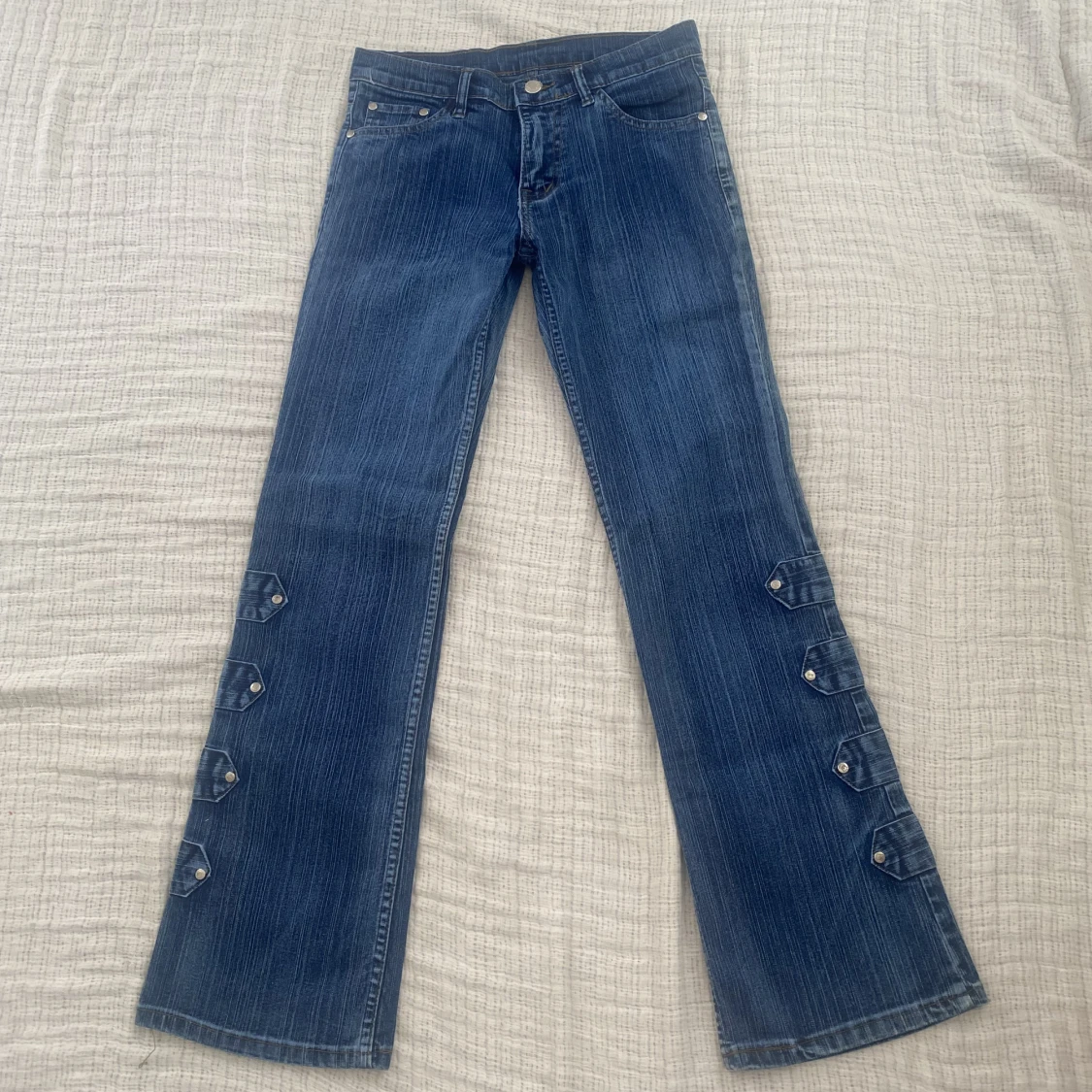 Jeans med detaljer  - 90