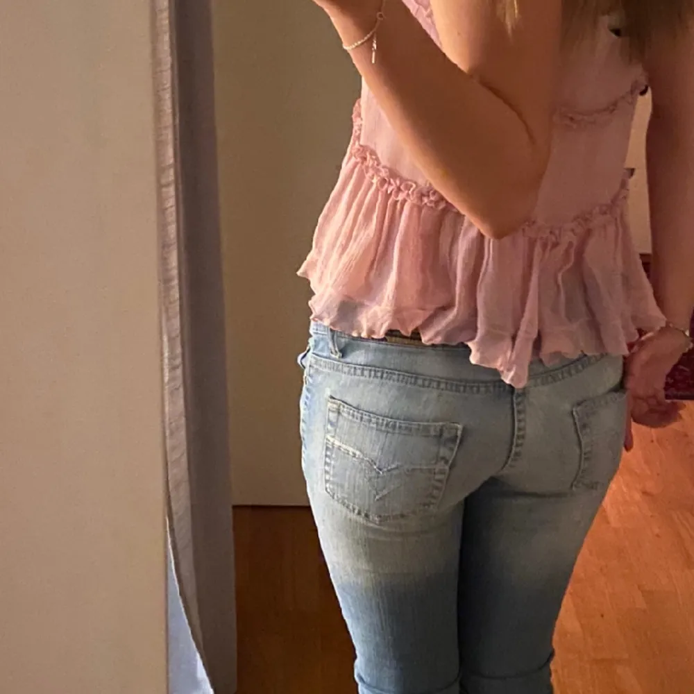 Ett par ljusblåa diesel jeans i utmärkt skick, Inga defekter! 🥰 . Jeans & Byxor.