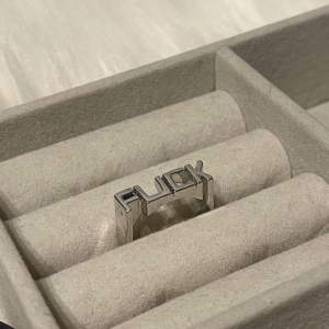 Säljer denna ring som är rostfri