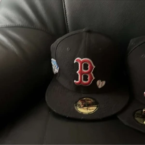 MBL Kepsar - Jag säljer MBL kepsar bästa kvalitet finns flera färger o storlekar, köp nu smidigt och billigt!!