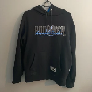 Hoodrich - Säljer den pga den är för stor. Har fått ny i min storlek så därför säljer jag dena. Priset går att diskutera.