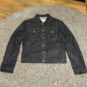 Helmut Lang Jacka - Osäker på årtal, 10/10 skick. Strl 50, dm för mått! 🙏