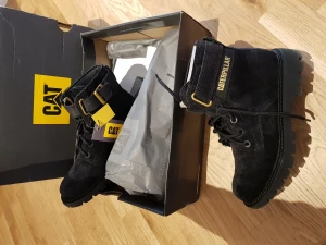 Caterpillar kängor 36,5/37 - Caterpillar kängor storlek passar 36,5/37 nyskick, använda endast 1gång 
