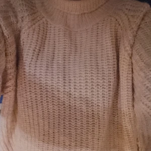 Rosa tjocktröja  - En superfin oversized tjocktröja som är perfekt nu  i vinter 🥰