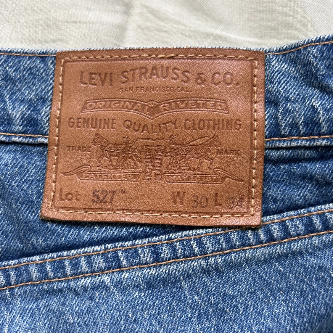 Levi’s Straight Leg Jeans - 91