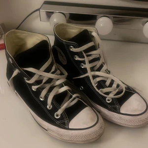 Converse  - Superfina och nästan aldrig använda💗💗obs! Inga sulor tillhör