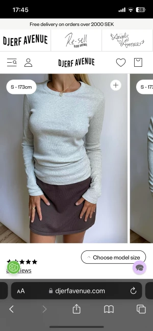 Grå long sleeve top från Djerf Avenue - Daily Long Sleeve Top Ribbed Grey Melange från Djerf Avenue💞 Den är i mycket gott skick, skriv om fler bilder önskas💞