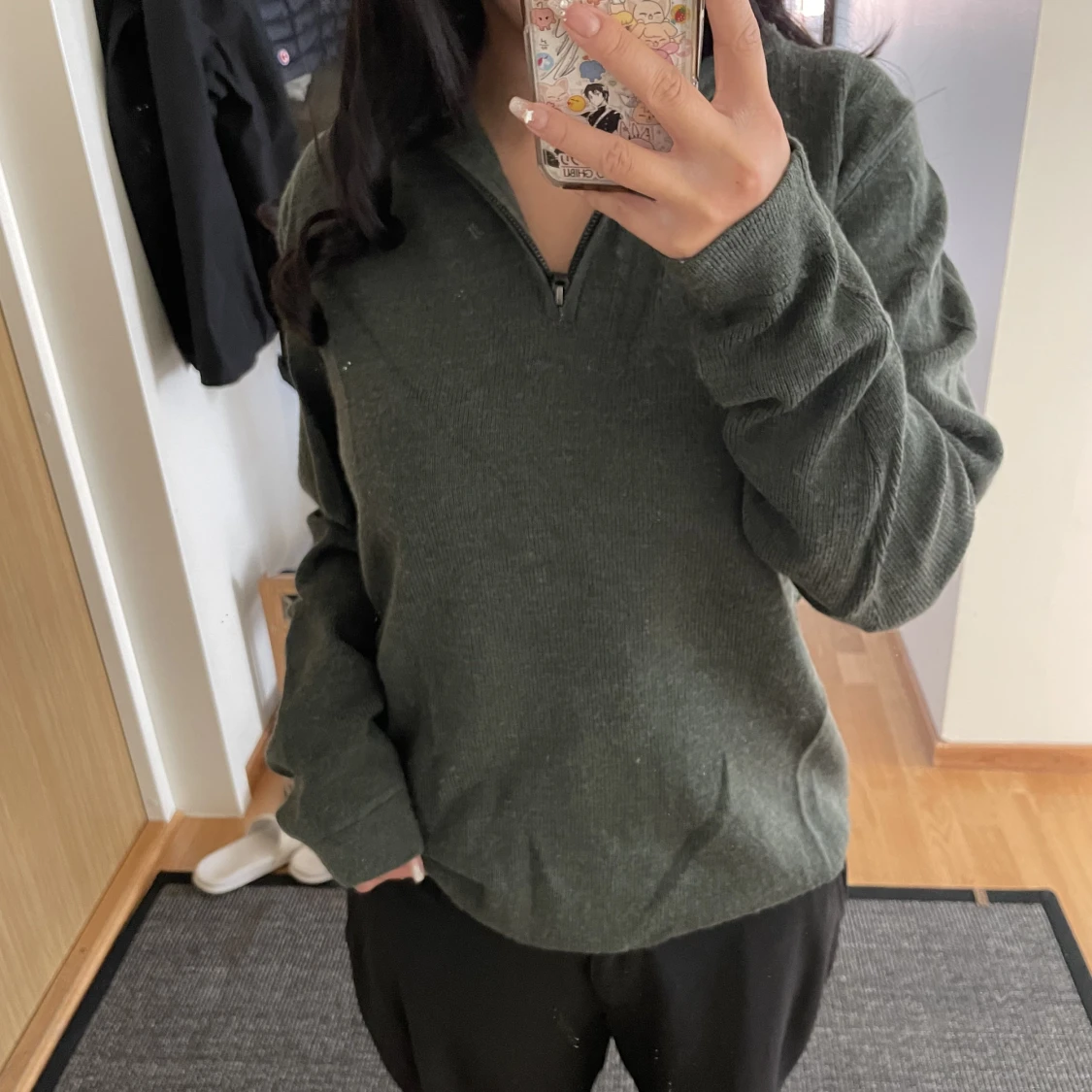 Grön tjocktröja med dragkedja ☺️