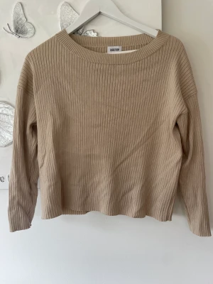 Set - Set från bubbelroom som aldrig är använt. Skicka 10/10.