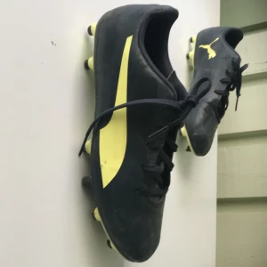 Bra fotbollskor stolek 37 - Bra fotbollskor stolek 37