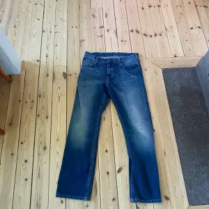 Skit snygga Carhartt Jeans. Sick 9/10, användt nån enstaka gång.👌🏻