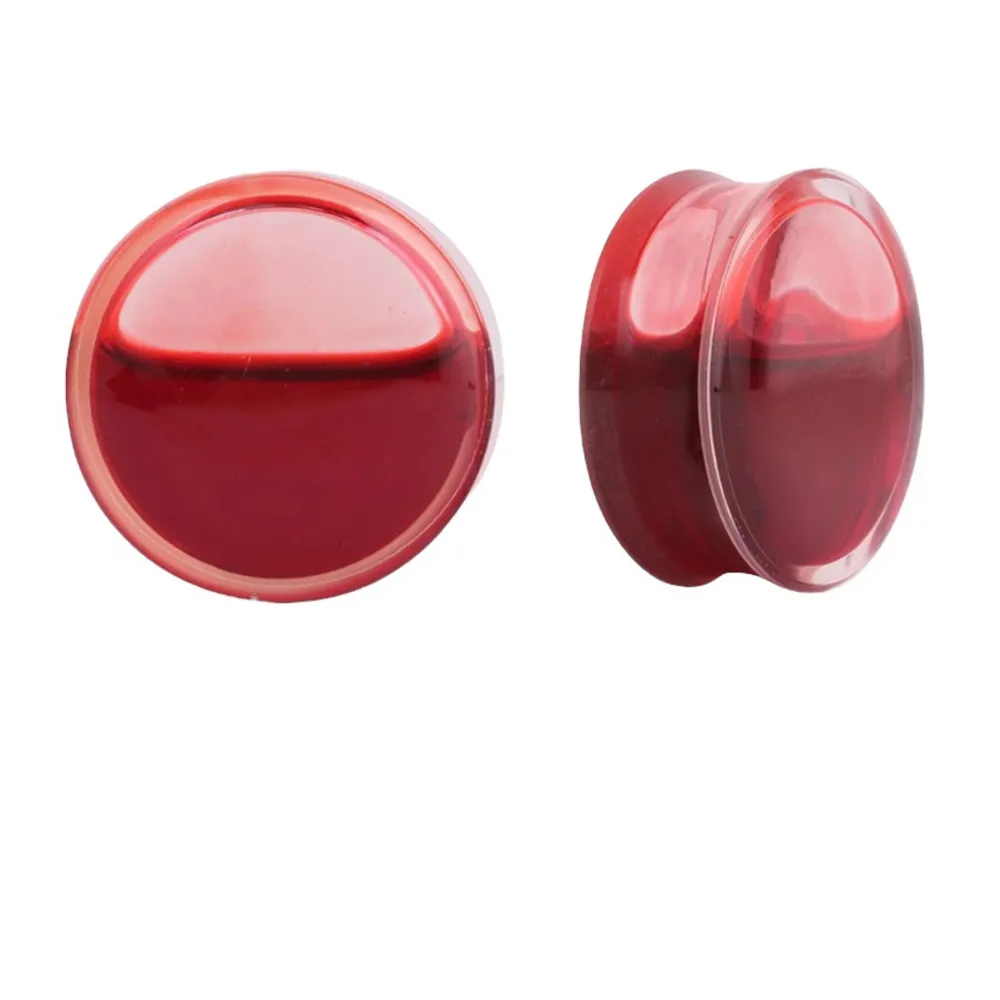 25mm/1”, Jätte coola plugs med blod liknande vätska inuti! Säljer då dom är för små :>. Accessoarer.