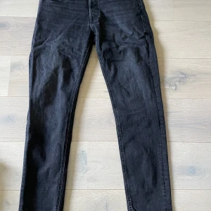 Jeans Jack&Jones  - Använd fåtal gånger. Nypris 899kr 